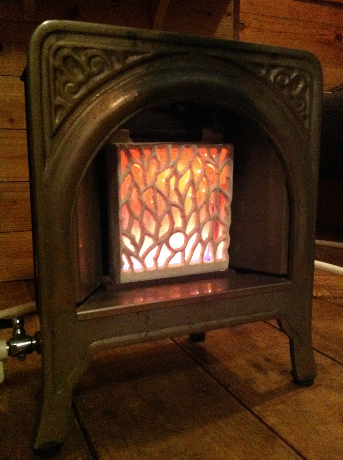 MinatoDesignBlog アンティーク ガスストーブ