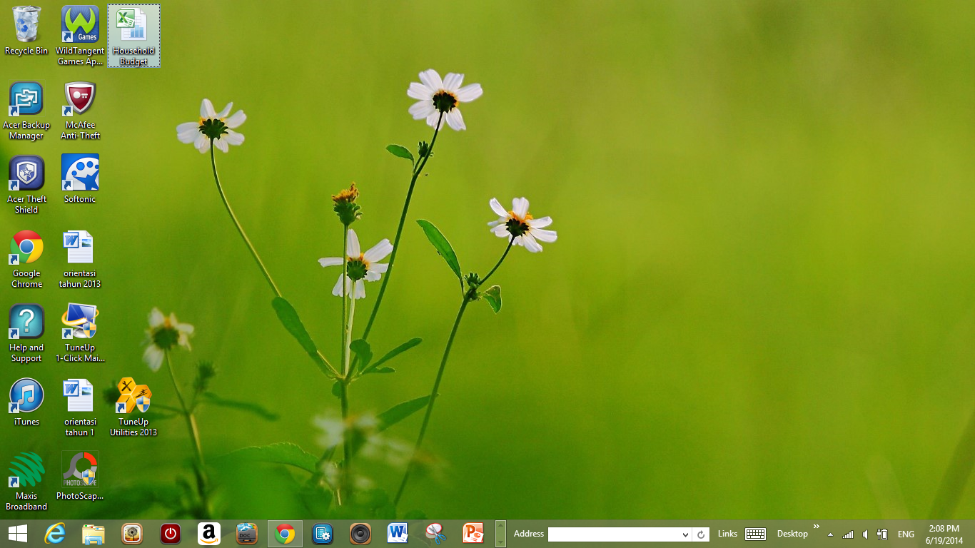 Kisah Si Bunga Kecil Warna Putih