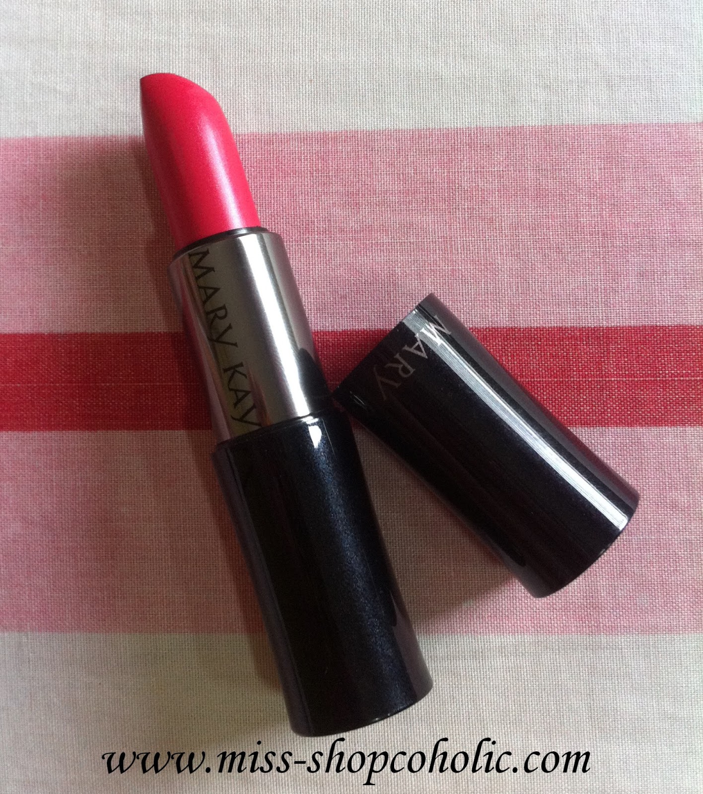 Swatch: Mary Kay Creme Lipstick in Pink Melon | Miss