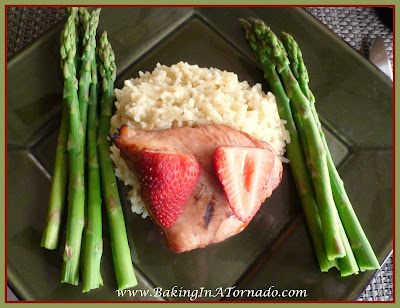 Grilled Strawberry Glazed Chicken | www.BakingInATornado.com