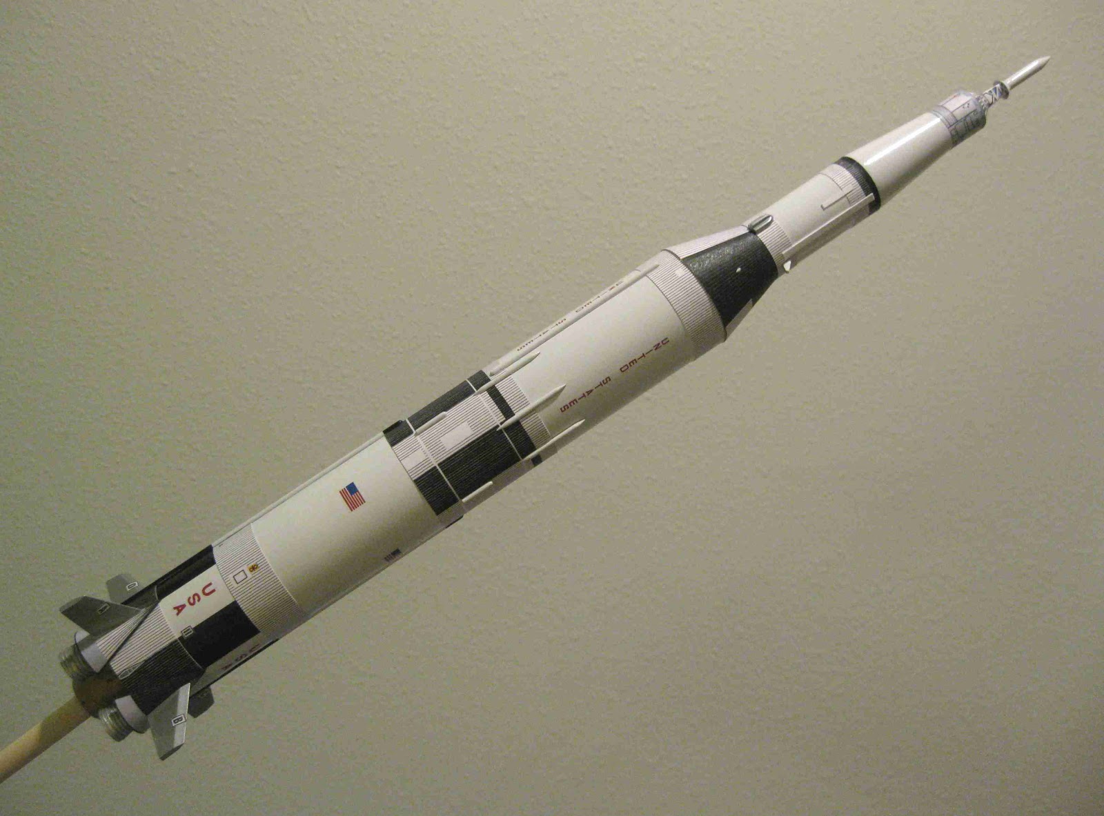 Model Rocket Building Dr. Zooch Saturn V Build Finished!