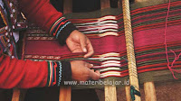 Karya seni kriya tekstil (pengertian dan contoh).