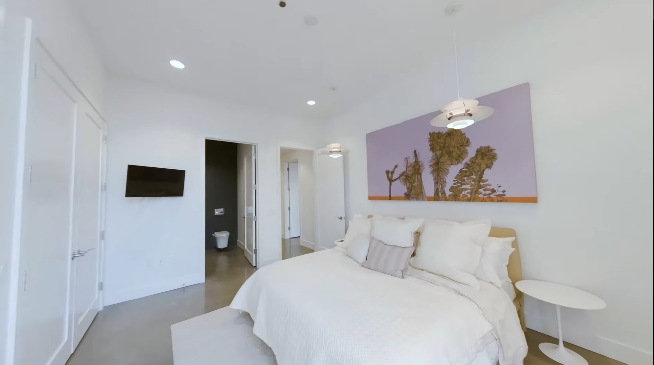 Luxury Condo Interior Design Tour vs. 900 W Washington Blvd #202 Chicago, IL 60607