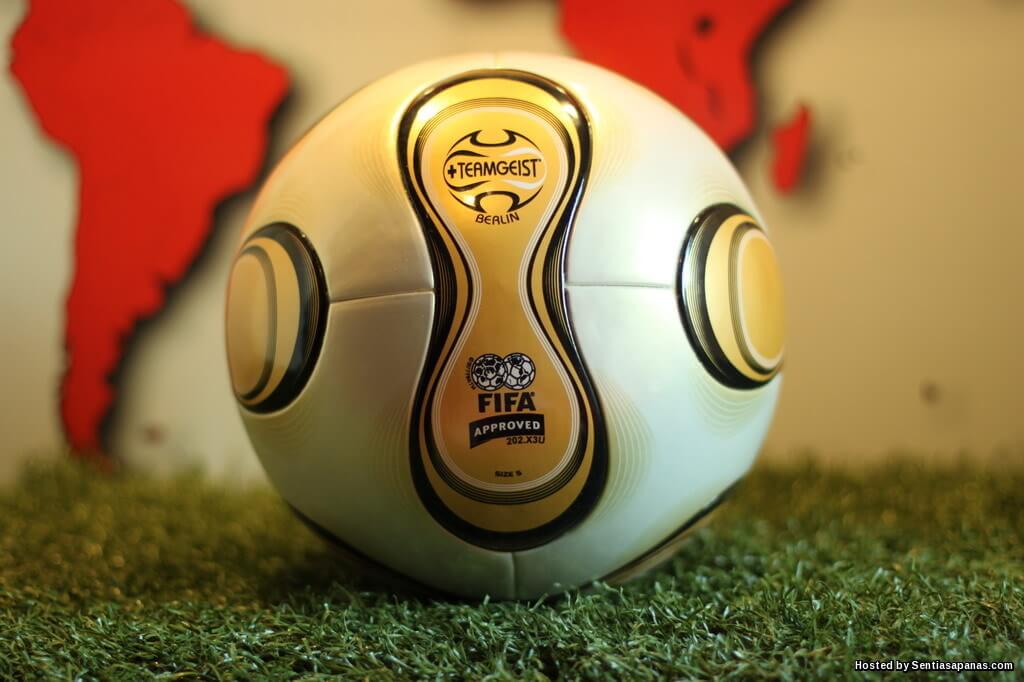 4 Bola Rasmi Piala Dunia FIFA Paling Kontroversi