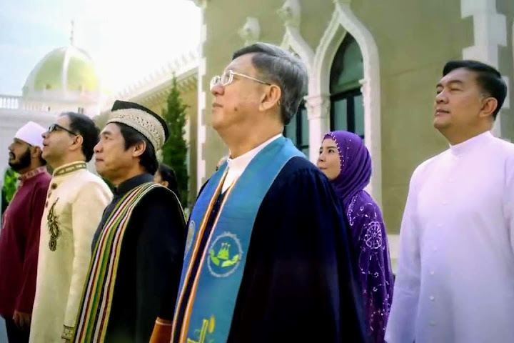 “Not enough monks” in Thailand anthem video