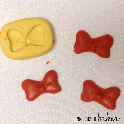 Mickey Mouse Cake Pop Mould Mickey Mouse Cake Pop Mould