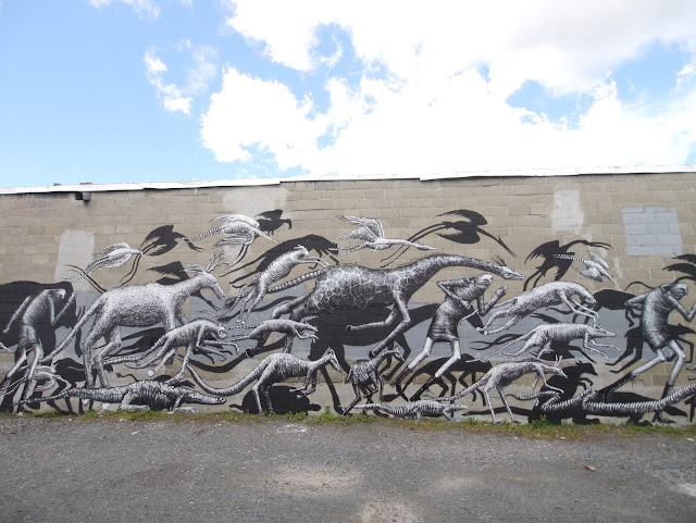 The 10 Most Popular Street Art Murals Of September 2013 phlegm