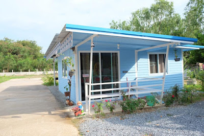 นอนช วๆ 35 ท พ กบางเสร บ านเป นหล งๆ บ งกะโล ต ดทะเล ใกล ชายหาด ราคาถ ก ประหย ด สำหร บครอบคร วและหม คณะได นอนพ กก นค ะ ค ณนายเว อร เทอร ชอบเท ยวก นนอน