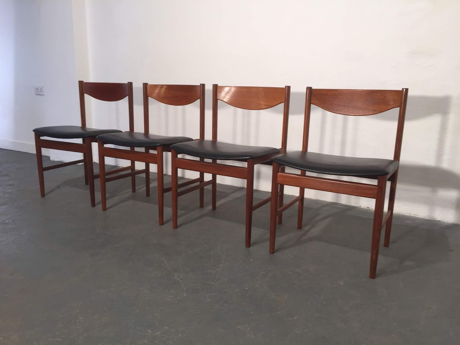 Vintage Furniture Ireland OCD IB Kofod Larsen GPlan Dining Set