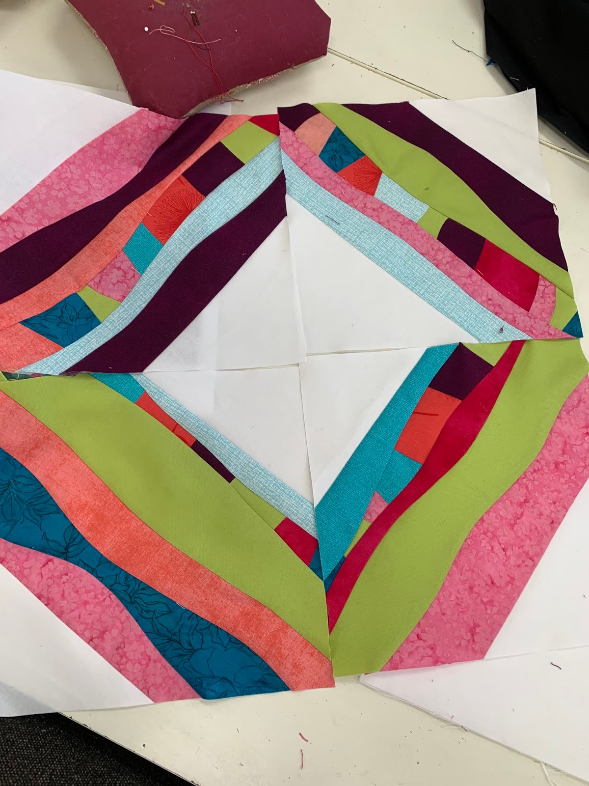 Deborah Louie BERNINA Glamorous Clams