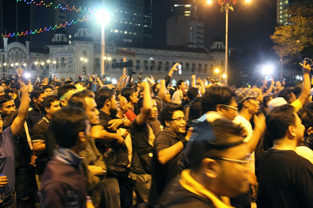 Poyo Takde Tujuan : Ambang Tahun Baru 2014 Dataran Merdeka ~ Aku Peduli