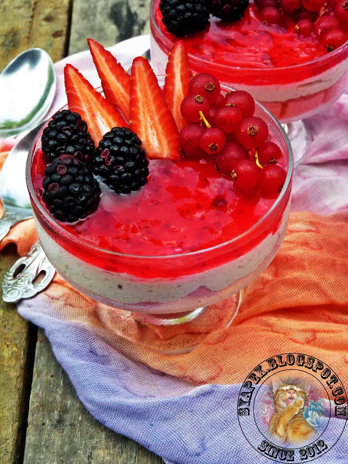 syapex kitchen: Very Berry Mousse