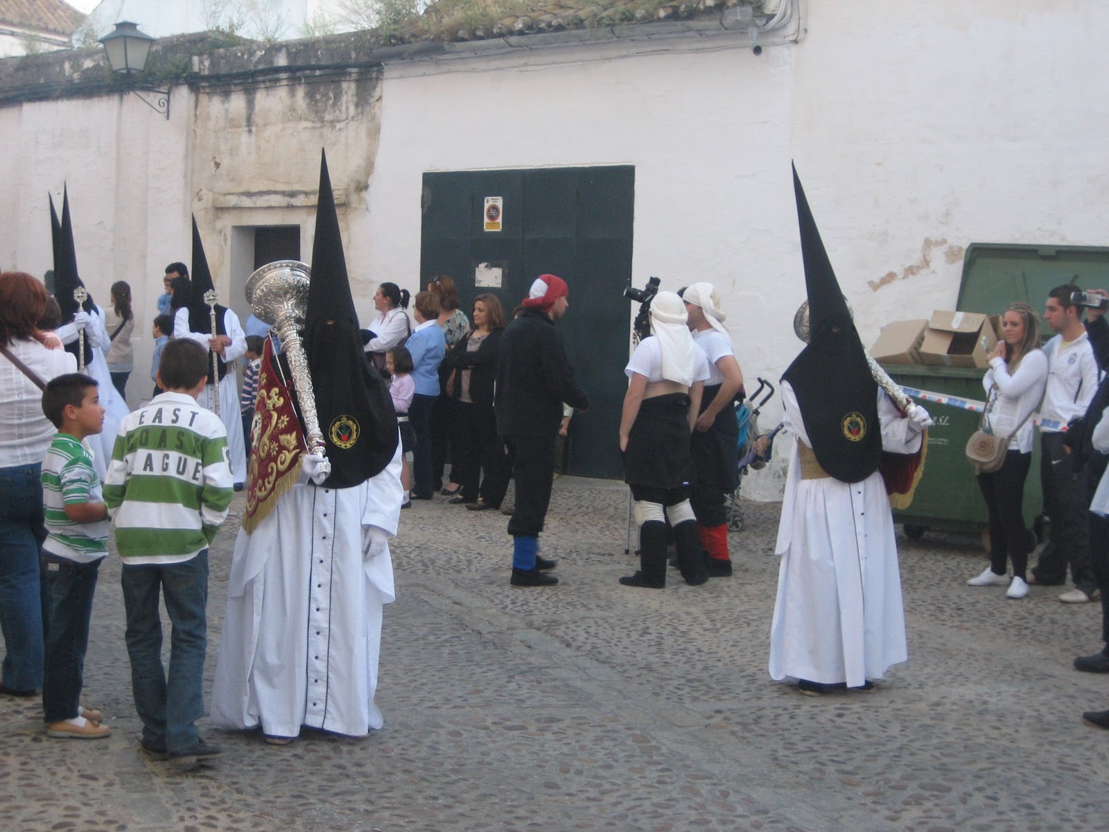 Entre el palo y el suelo.... el cielo San Felipe de Carmona. 2011