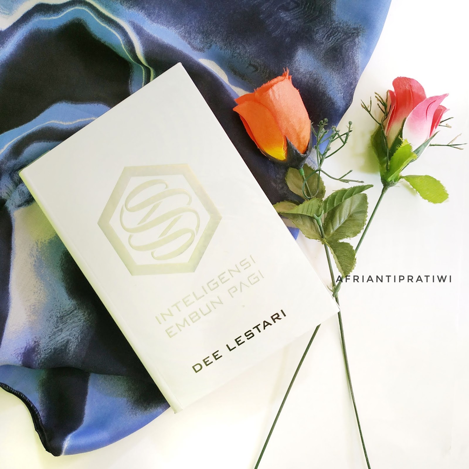 [Book Review] Supernova 6 Inteligensi Embun Pagi by Dee