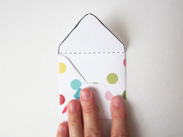 the red kitchen: DIY Mini Envelopes: Free Printable ... the red kitchen: DIY Mini Envelopes: Free Printable ...
