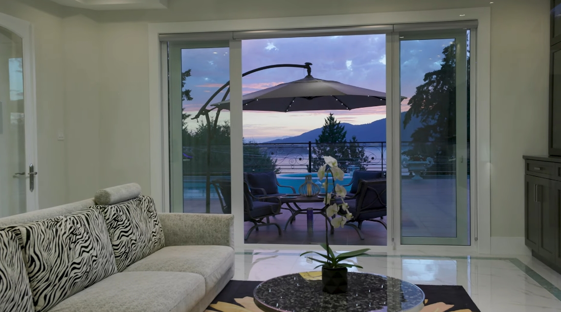 Tour 5358 Kensington Crescent, West Vancouver vs. 73 Interior Design Photos