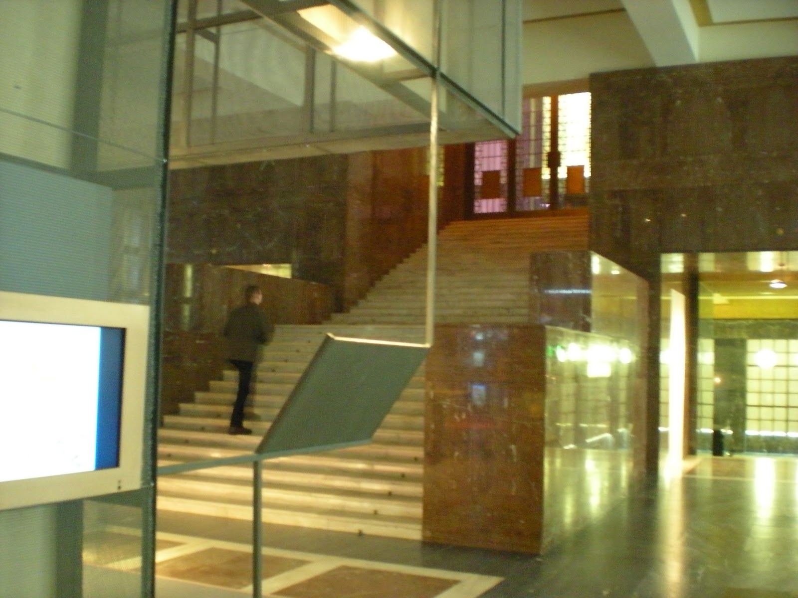 James Bond Locations Body Worlds, Miami Ministry of transport, Prague