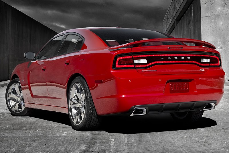 World Car Wallpapers: 2011 Dodge Charger RT