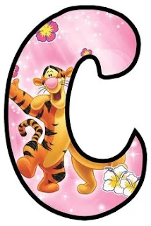 Abecedario de Tiger y Winnie the Pooh en Fondo Rosa. Tiger and Winnie the Pooh Alphabet.