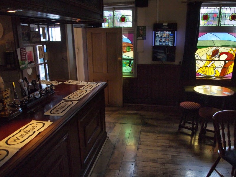 Shove it, Chuck it, Toss it... The Barrels, Hereford