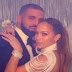Em festa Drake e Jennifer Lopez se  beijam ao som de sua nova parceria