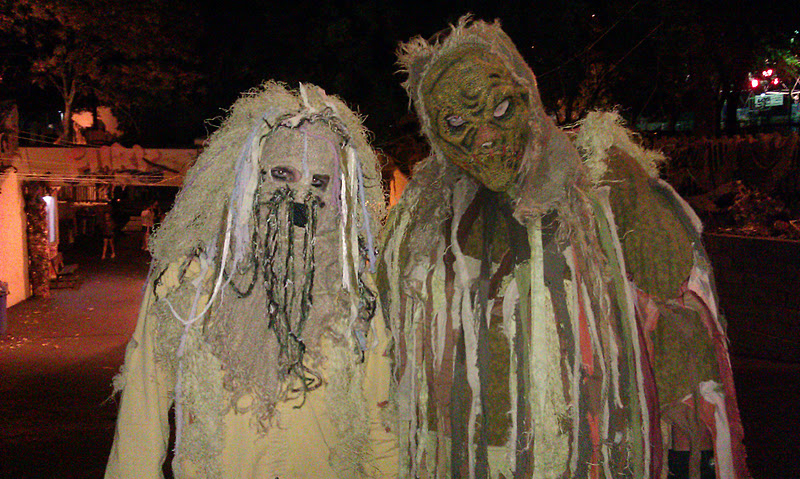 Kissed By A Frog World�s Of Fun Halloween Haunt w/ MY BESTIE