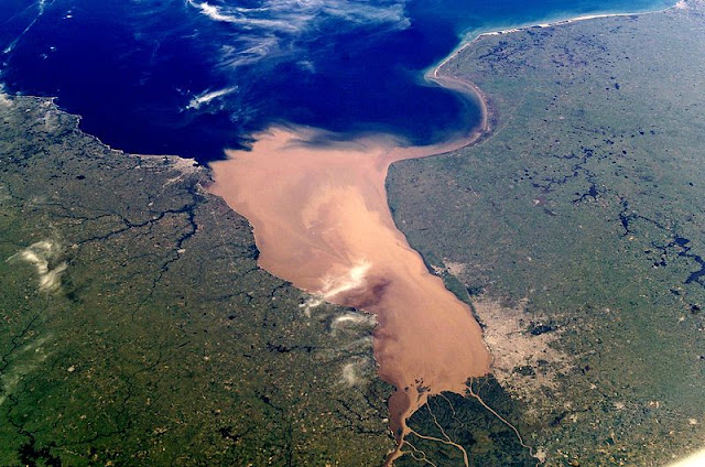 Rio de la plata estuary