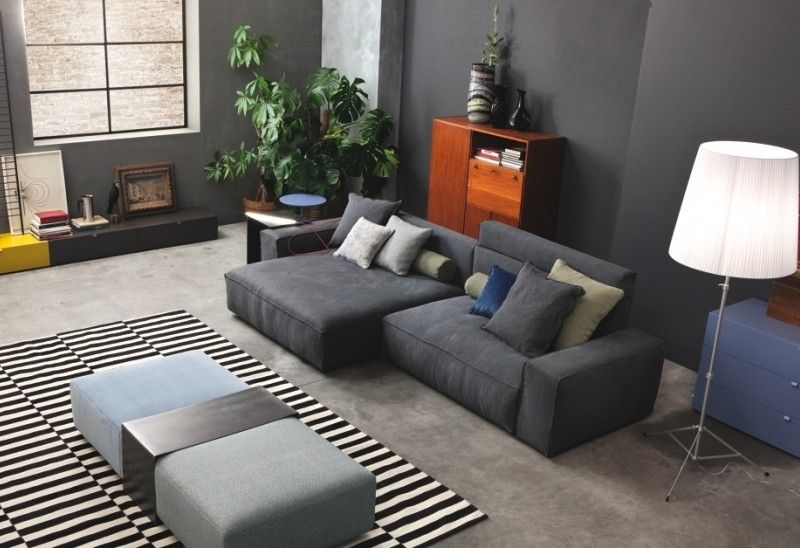 10 con sofás color gris