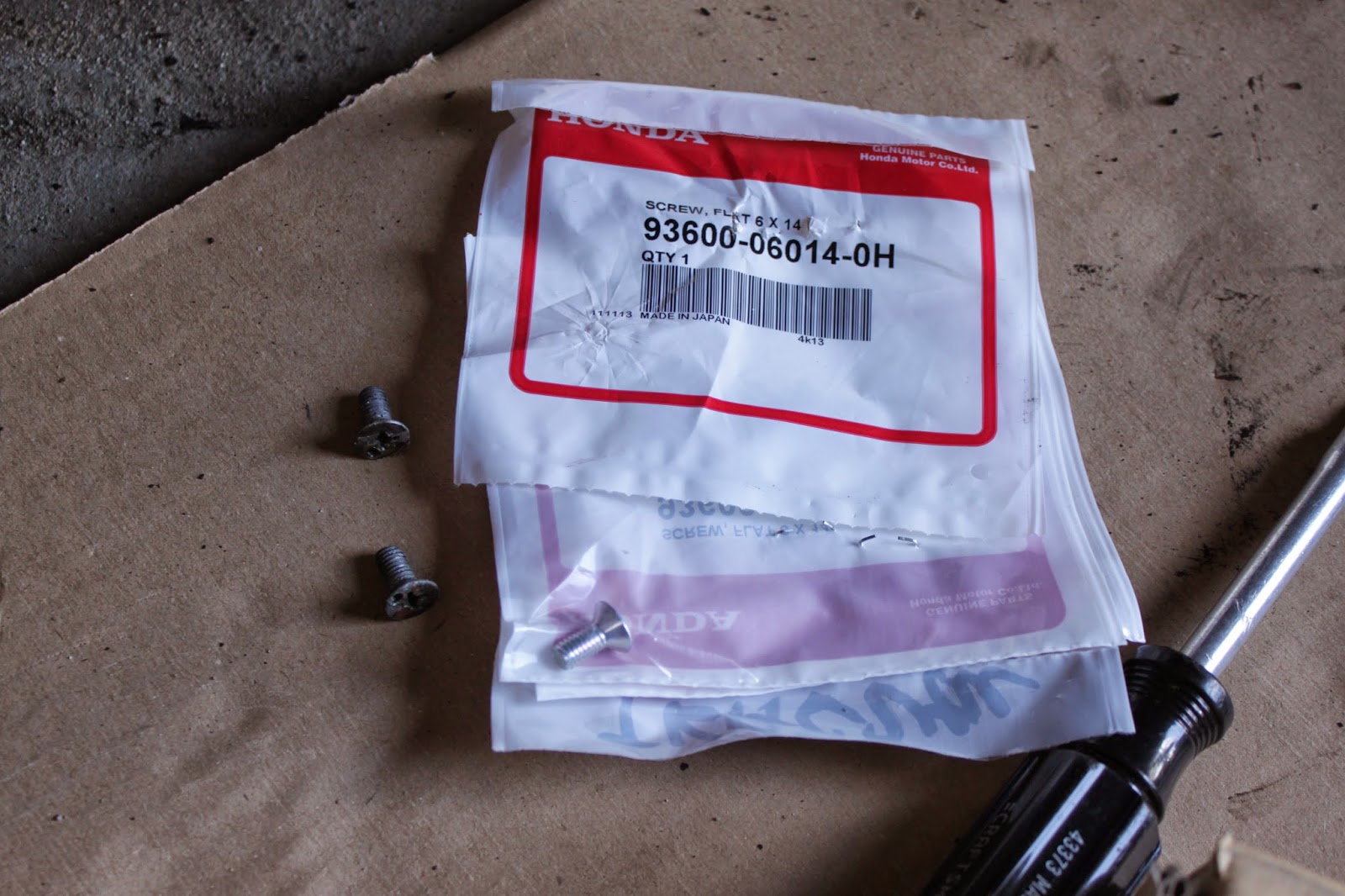 Acura RSX TypeS / Honda Integra DC5 How to replace Brembo brake pads