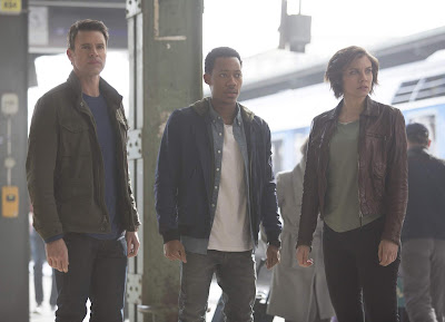 Whiskey Cavalier Series Scott Foley Lauren Cohan Tyler James Williams Image 5