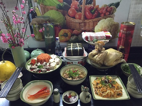 trang trí mâm cúng ngày tết