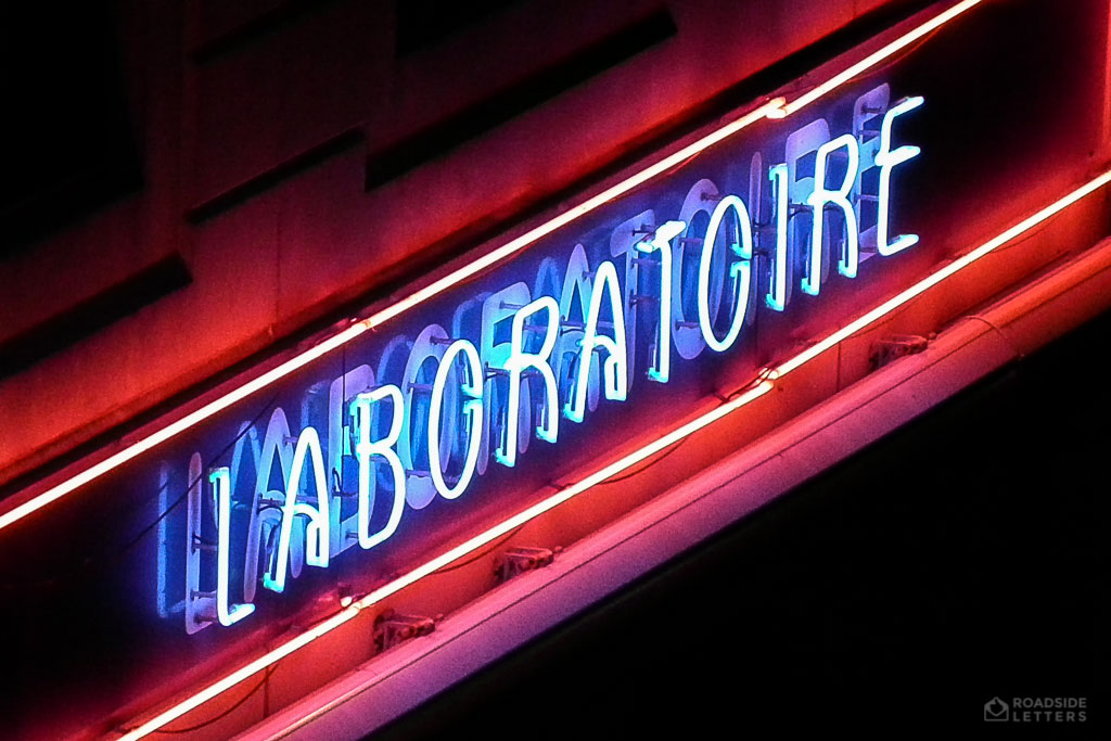 Neon sign in France displaying Laboratoire