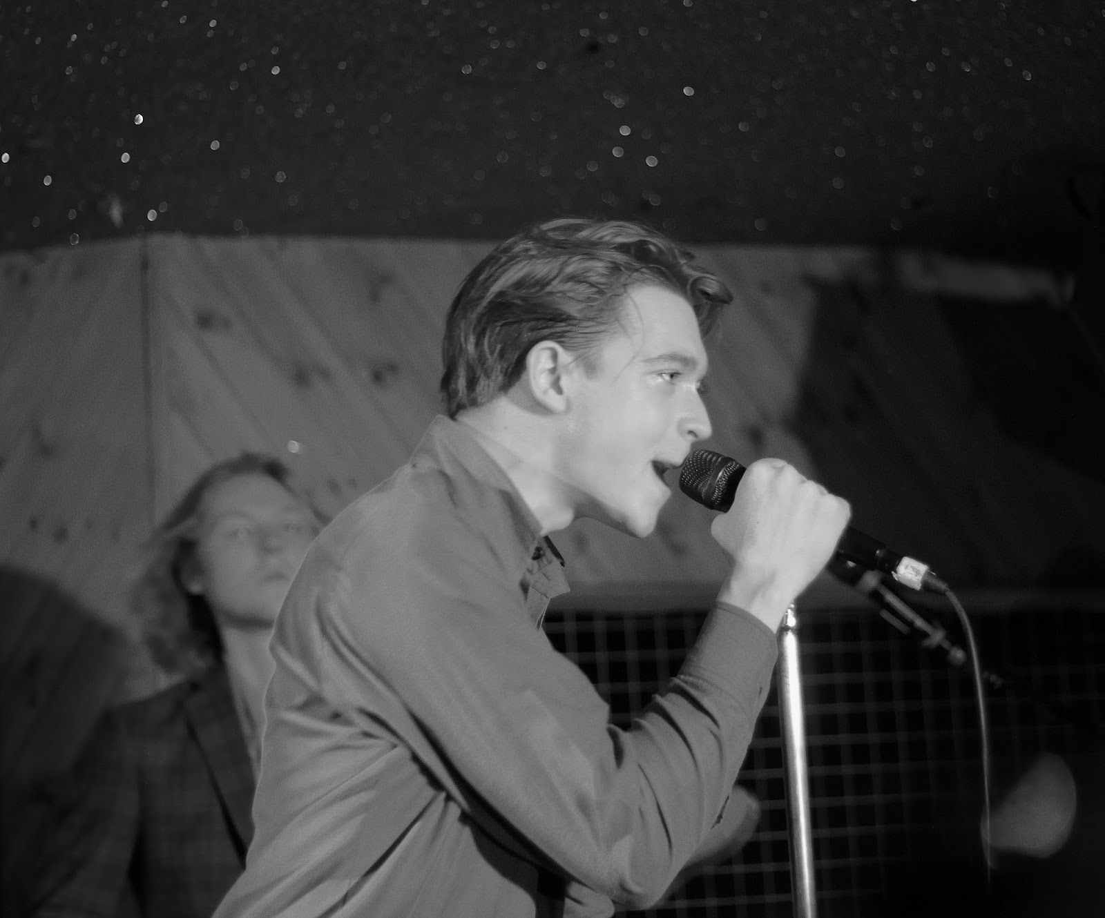 Little Indie Live Review White Room Moth Club