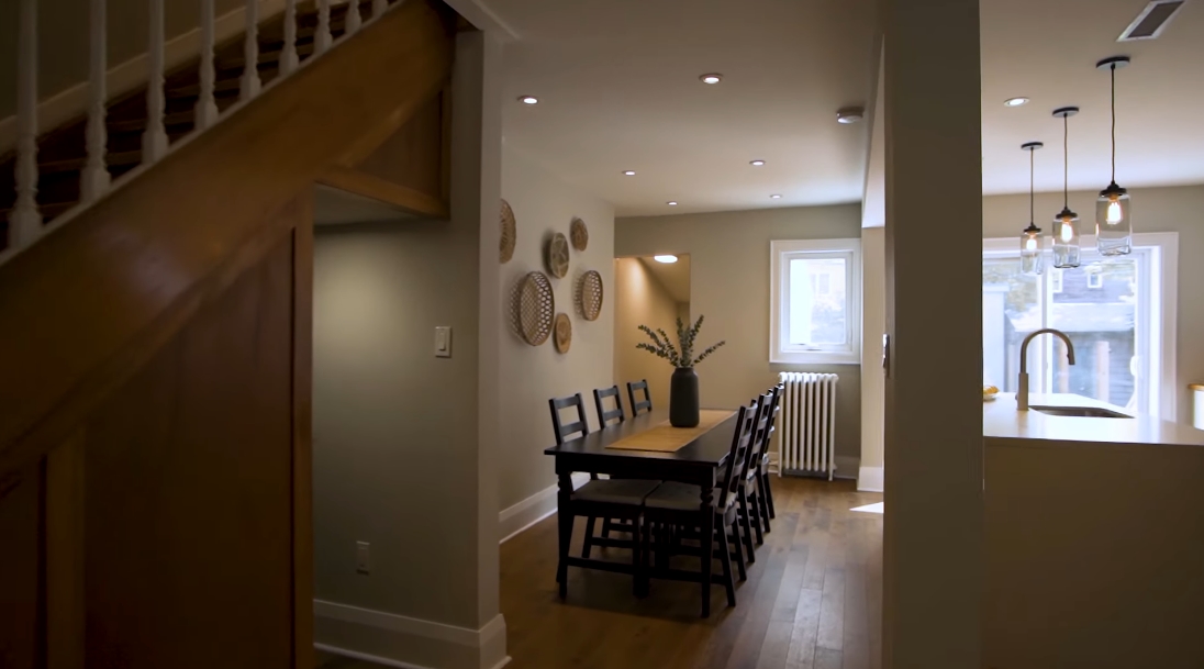 22 Interior Design Photos vs. 29 Springdale Blvd, Toronto Luxury Home Tour