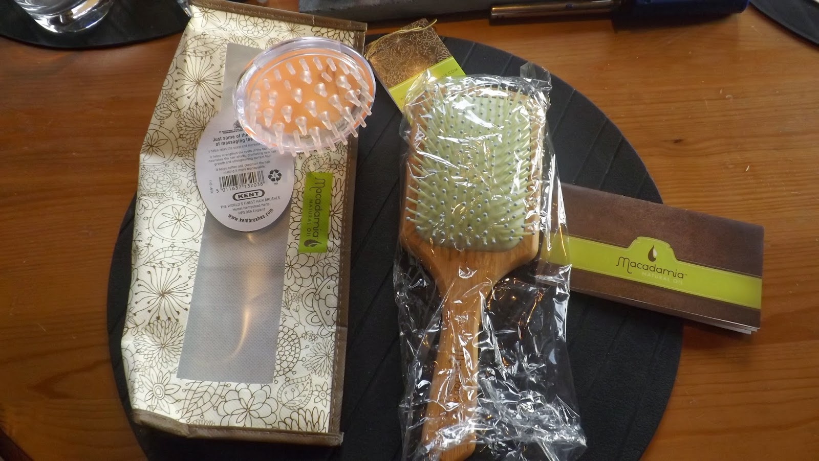 Macadamia Oil brush & Kent shampoo brush MissLJBeauty