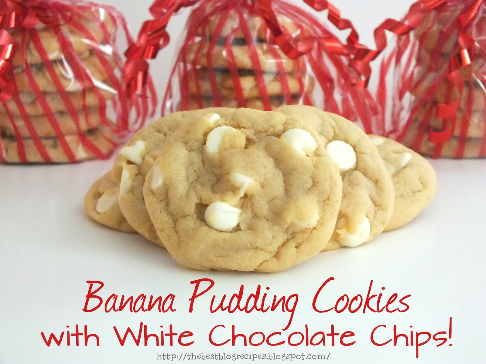 Banana Pudding Cookies with White Chocolate Chips | The Best Blog Recipes