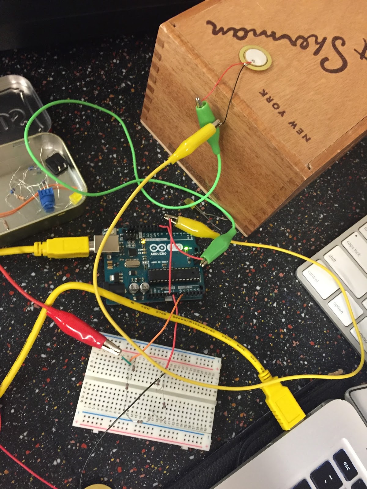 Arduino Photos: Piezo Input/Output Circuit