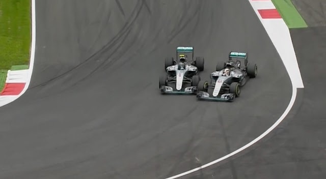 Terlibat Crash, Rosberg dan Hamilton Panas Terlibat Crash, Rosberg dan Hamilton Panas