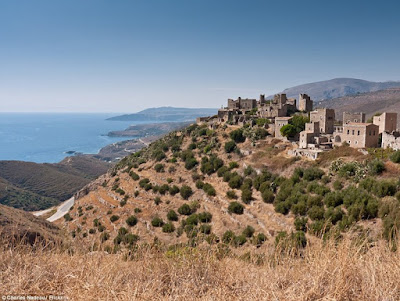Έντεκα μέρη που θεωρήθηκαν πύλες προς την κόλαση