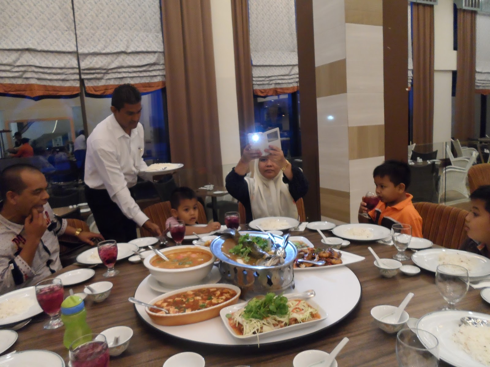 Dinner Grand Riverview Kota Bharu