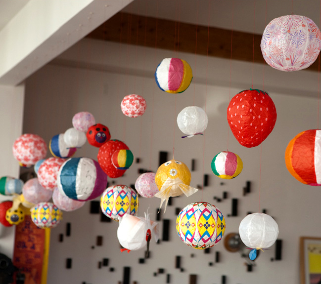 DRY AS TOAST: Japanese Paper Balloons