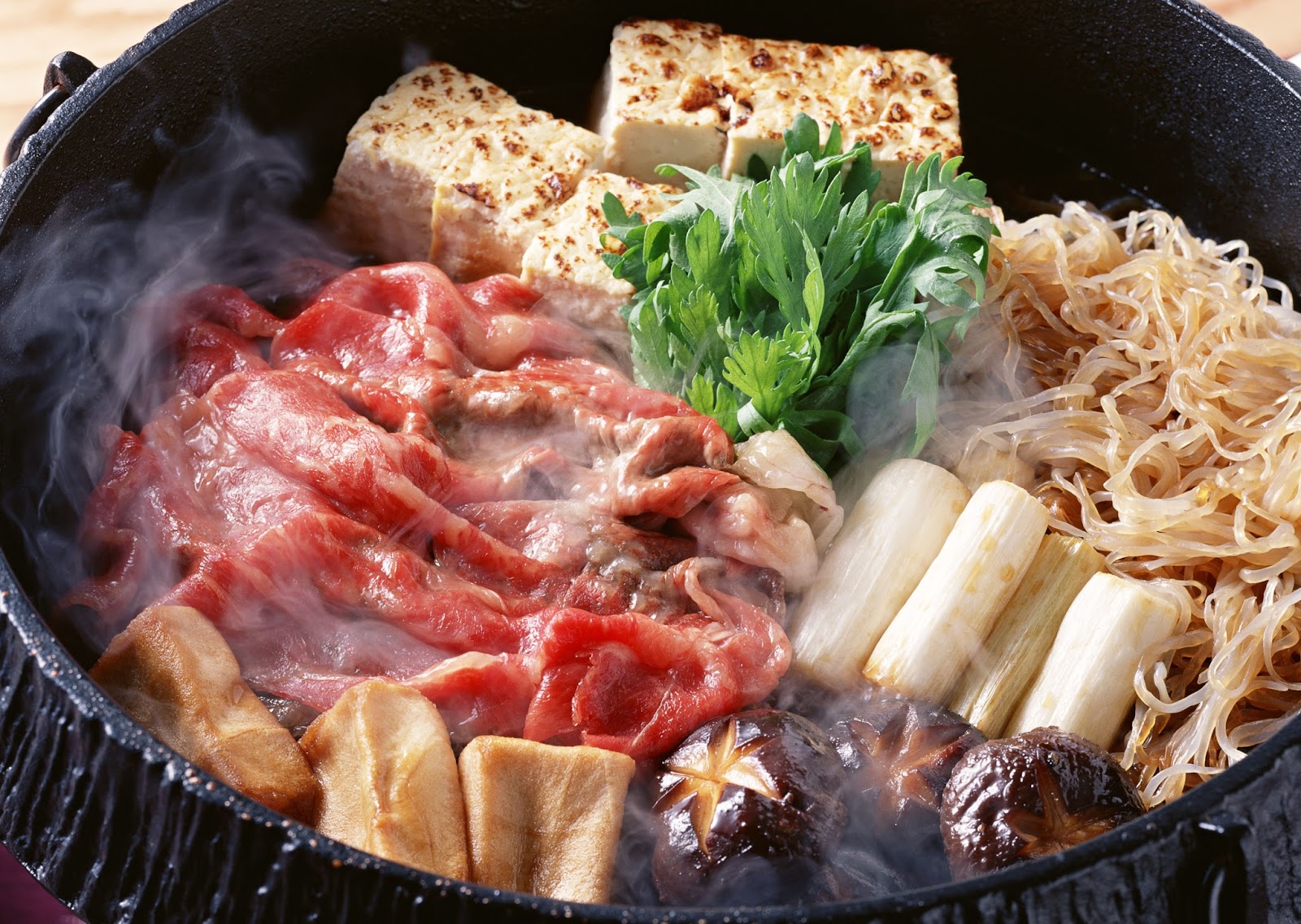 NEXTY BLOG Sukiyaki recipe ～ Beef hot pot