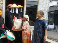 HEBOH Sekelompok Orang Berjubah Akatsuki ‘Serbu’ Desa di Lumajang, Ini Yang Dilakukan Mereka HEBOH Sekelompok Orang Berjubah Akatsuki ‘Serbu’ Desa di Lumajang, Ini Yang Dilakukan Mereka