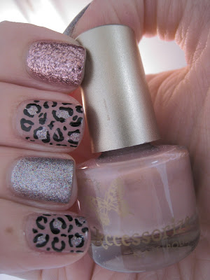Pink-glitter-silver-leopard-print-nail-art