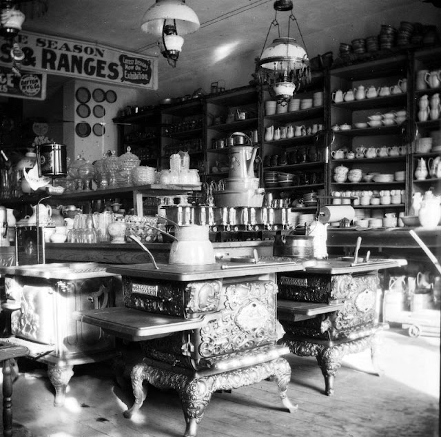 35 Cool Pics Show the Inside of Stores in the Early 20th Century ...