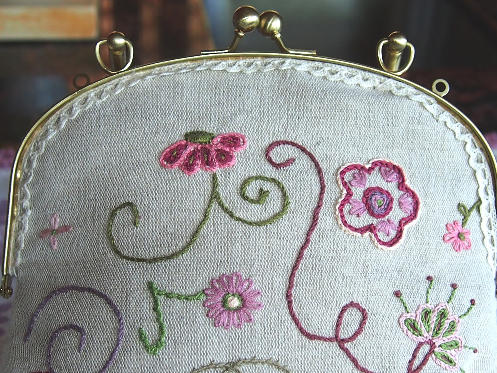 LAS LABORES DE TONI BOLSO BORDADO A MANO