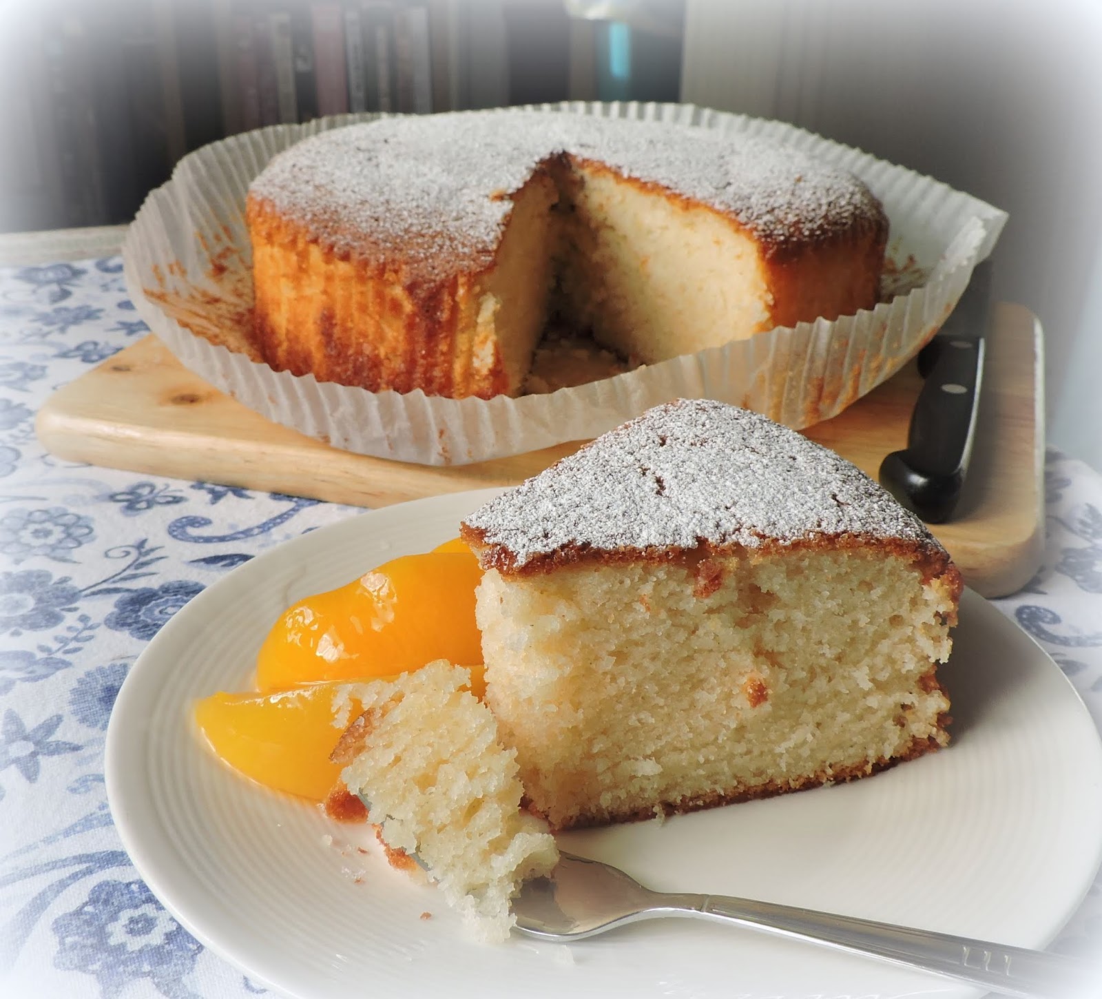 The English Kitchen: Lemon &amp; Yogurt Cake