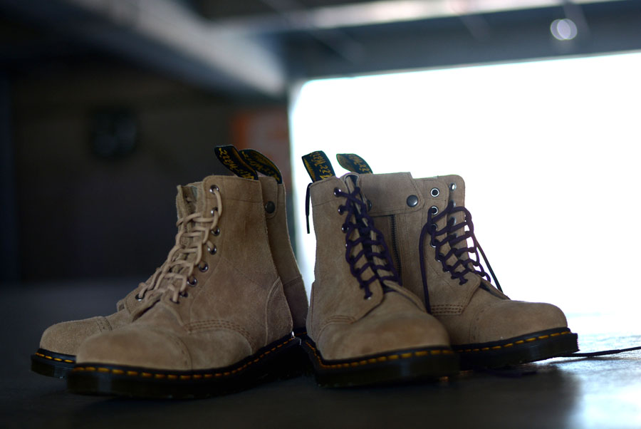 dr martens 1460 needles