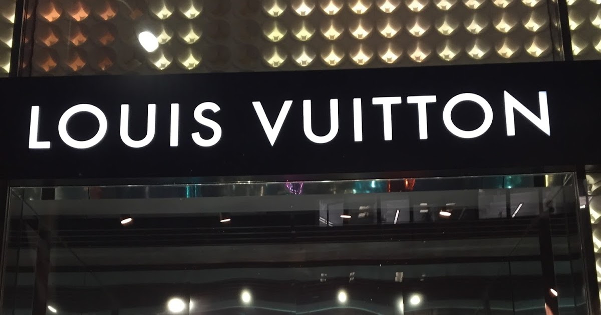 Christmas At BloorYorkville Chic Delights