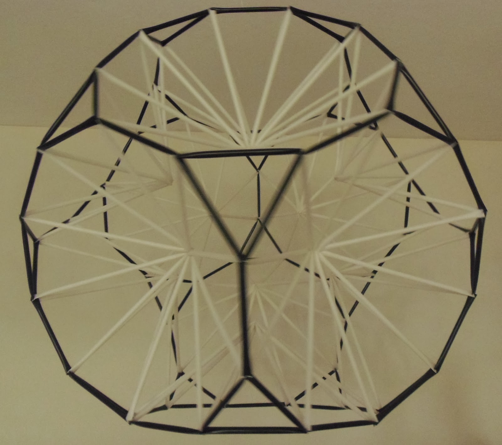 Poliedros de Canudos O Dodecaedro Truncado